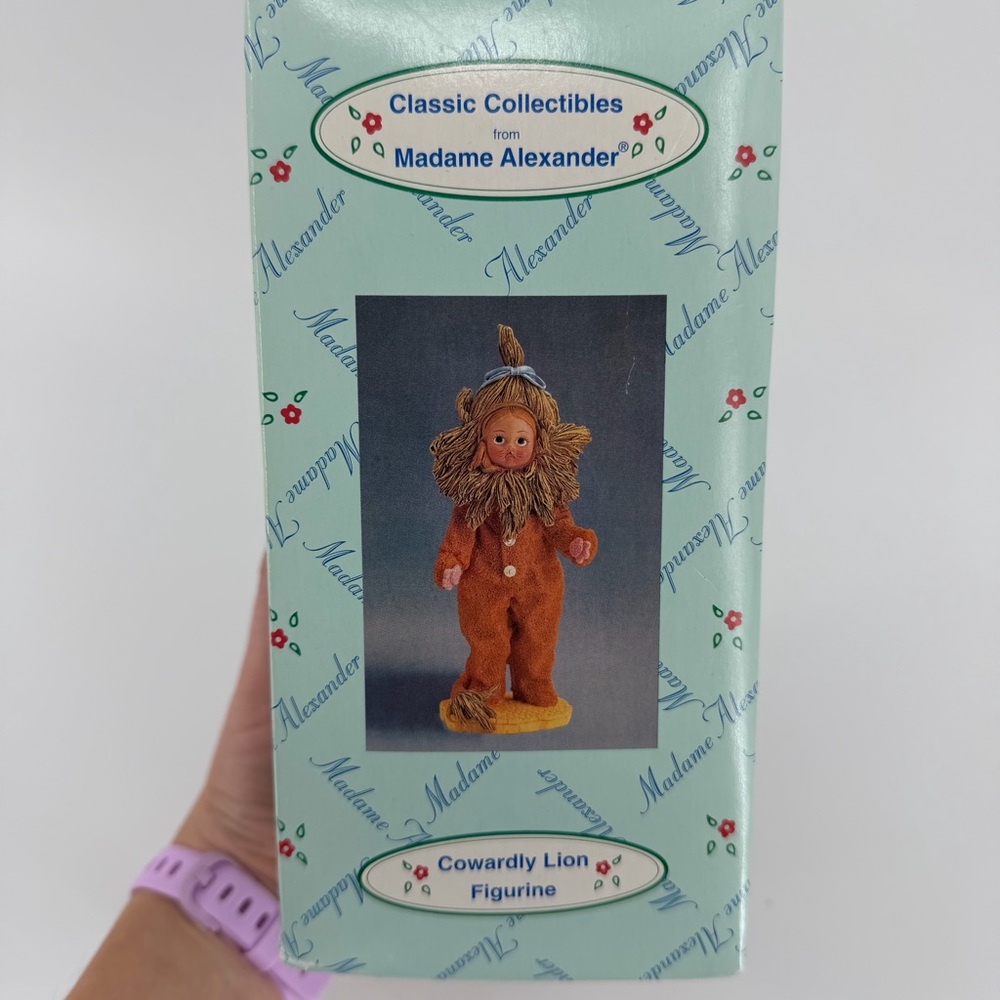NIB 1999 Madame Alexander Cowardly Lion Figurine w/ Certificate, New in Box